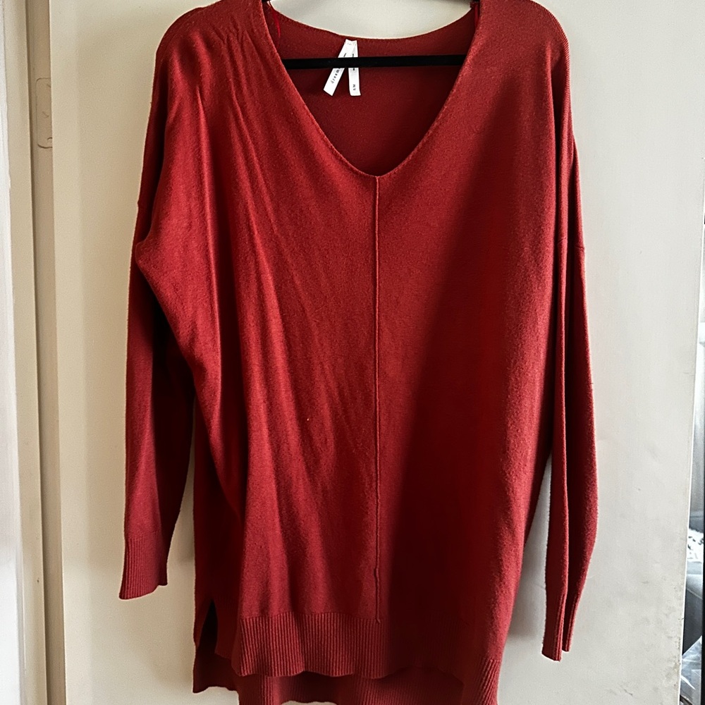 Women’s Oversized V-Neck Sweater in Deep Red
